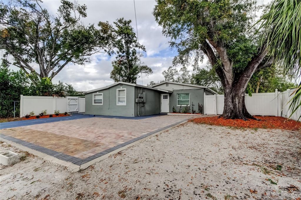 Photo of 4532 Devonshire Road, Tampa, FL 33634 (MLS # TB8443259)