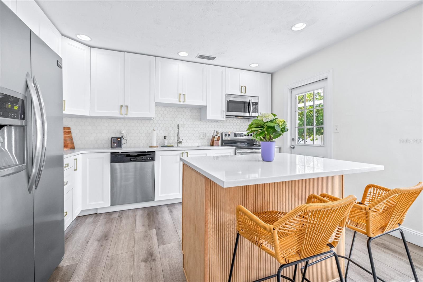 SIRMONS ESTATES - Residential