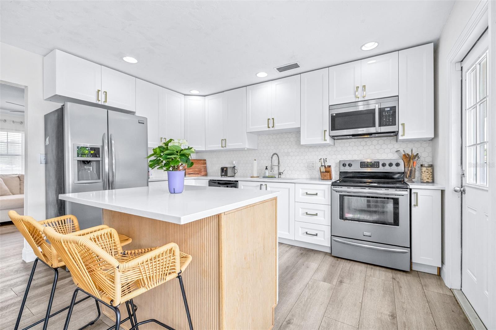 SIRMONS ESTATES - Residential