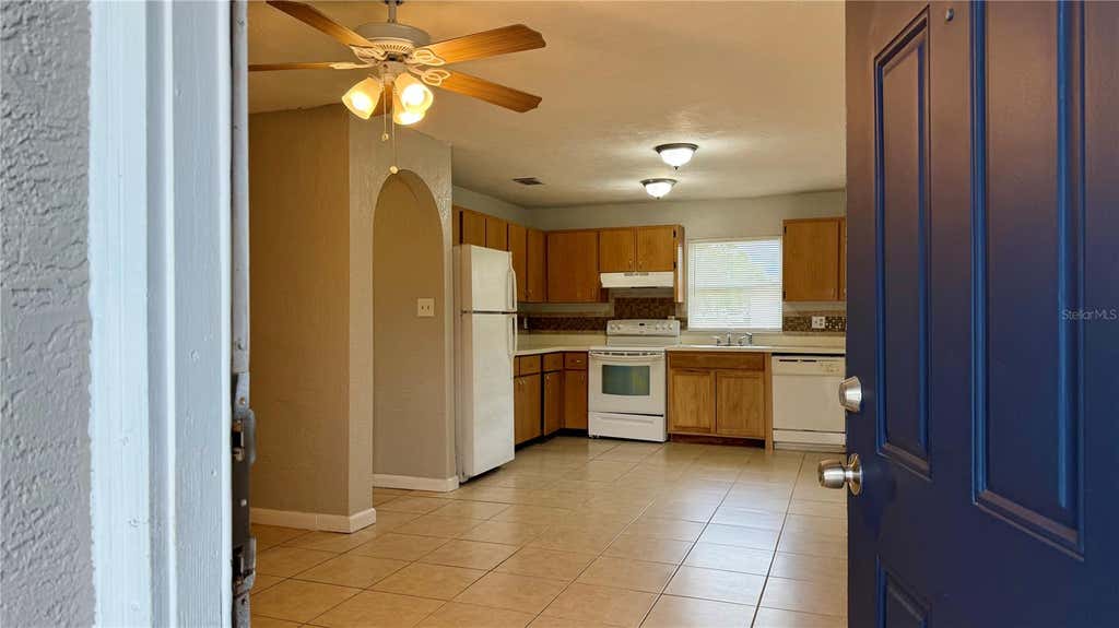 Photo of 1907 Park Manor Drive, Orlando, FL 32817 (MLS # O6430433)