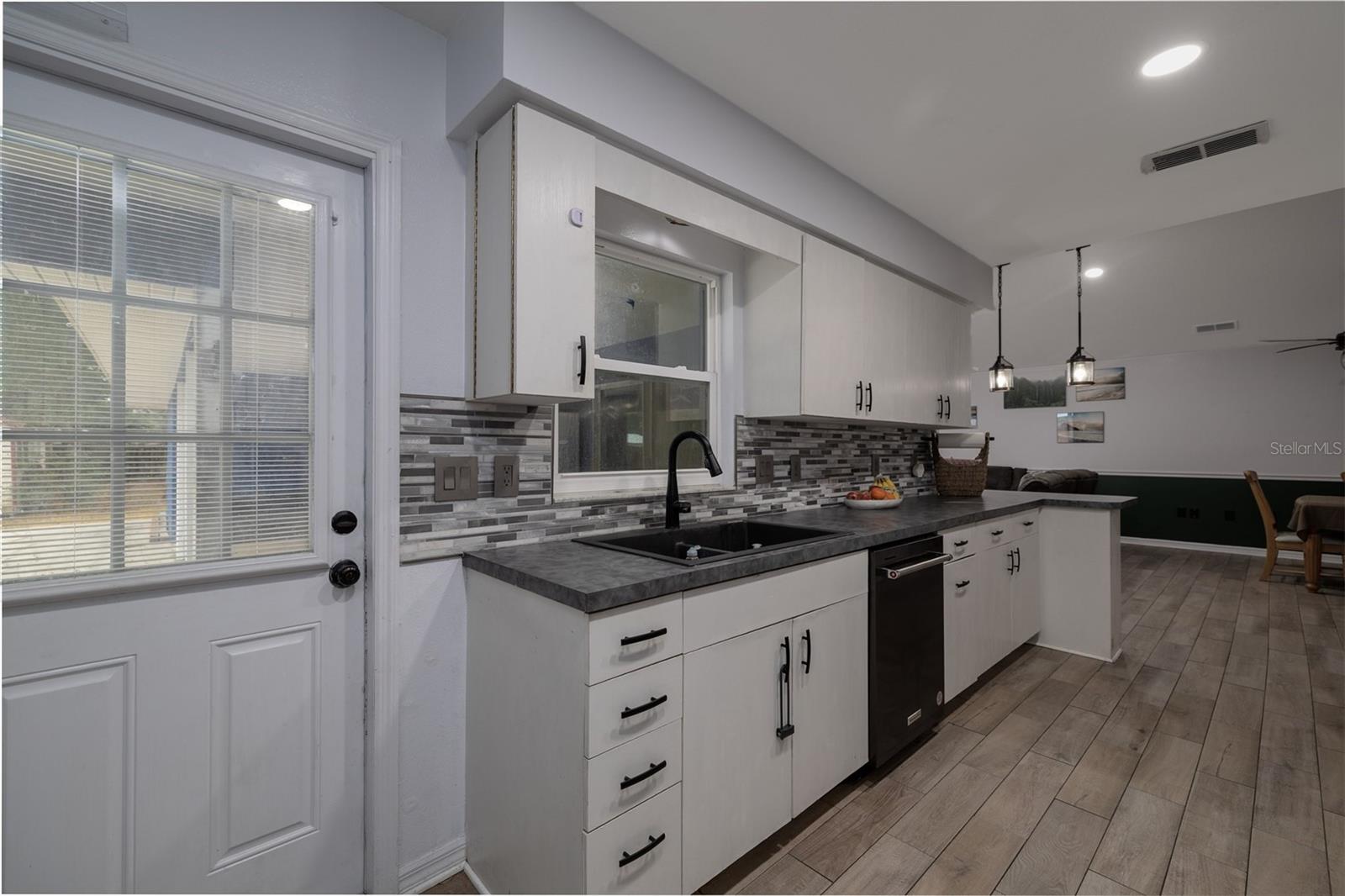 ORANGE CITY - Residential