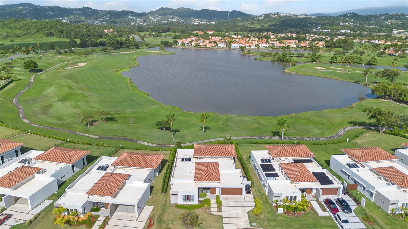 10 LOS LAGOS