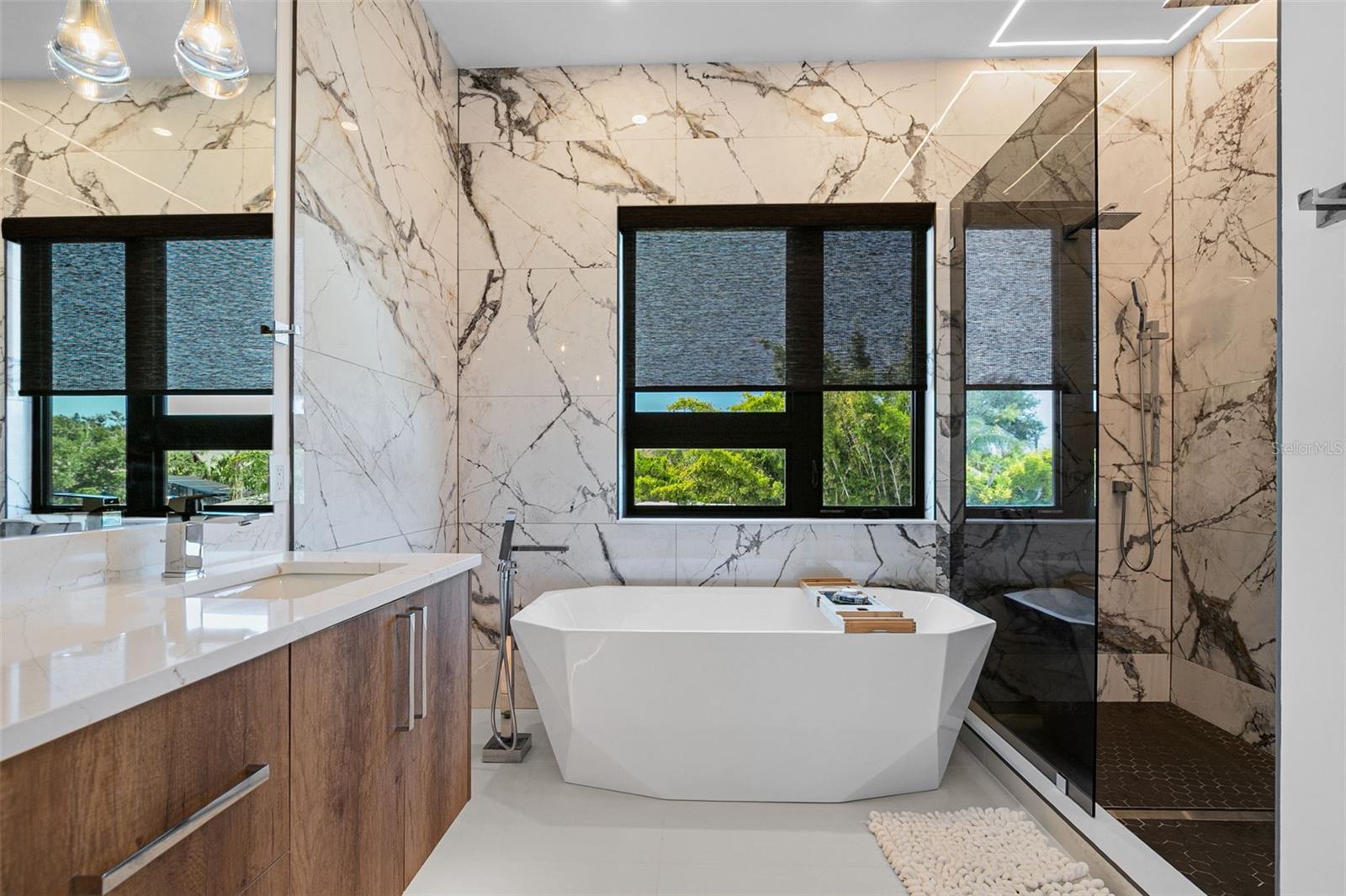 LOMA LINDA PARK - Residential