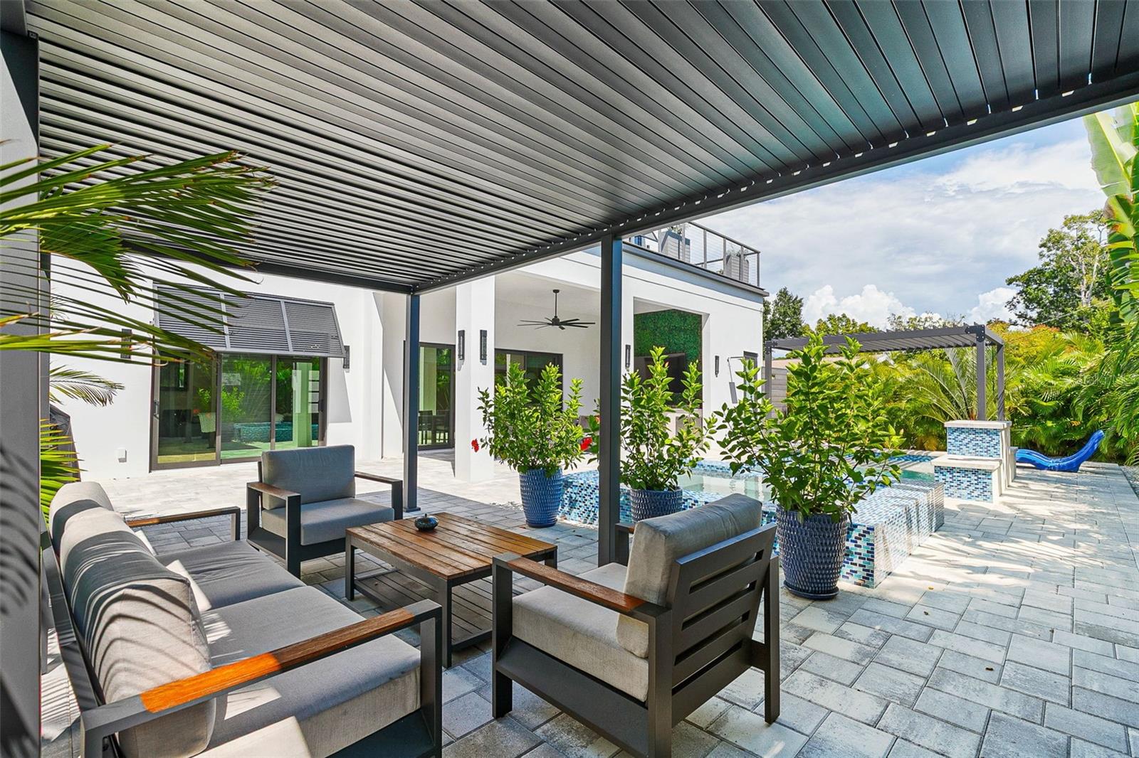 LOMA LINDA PARK - Residential