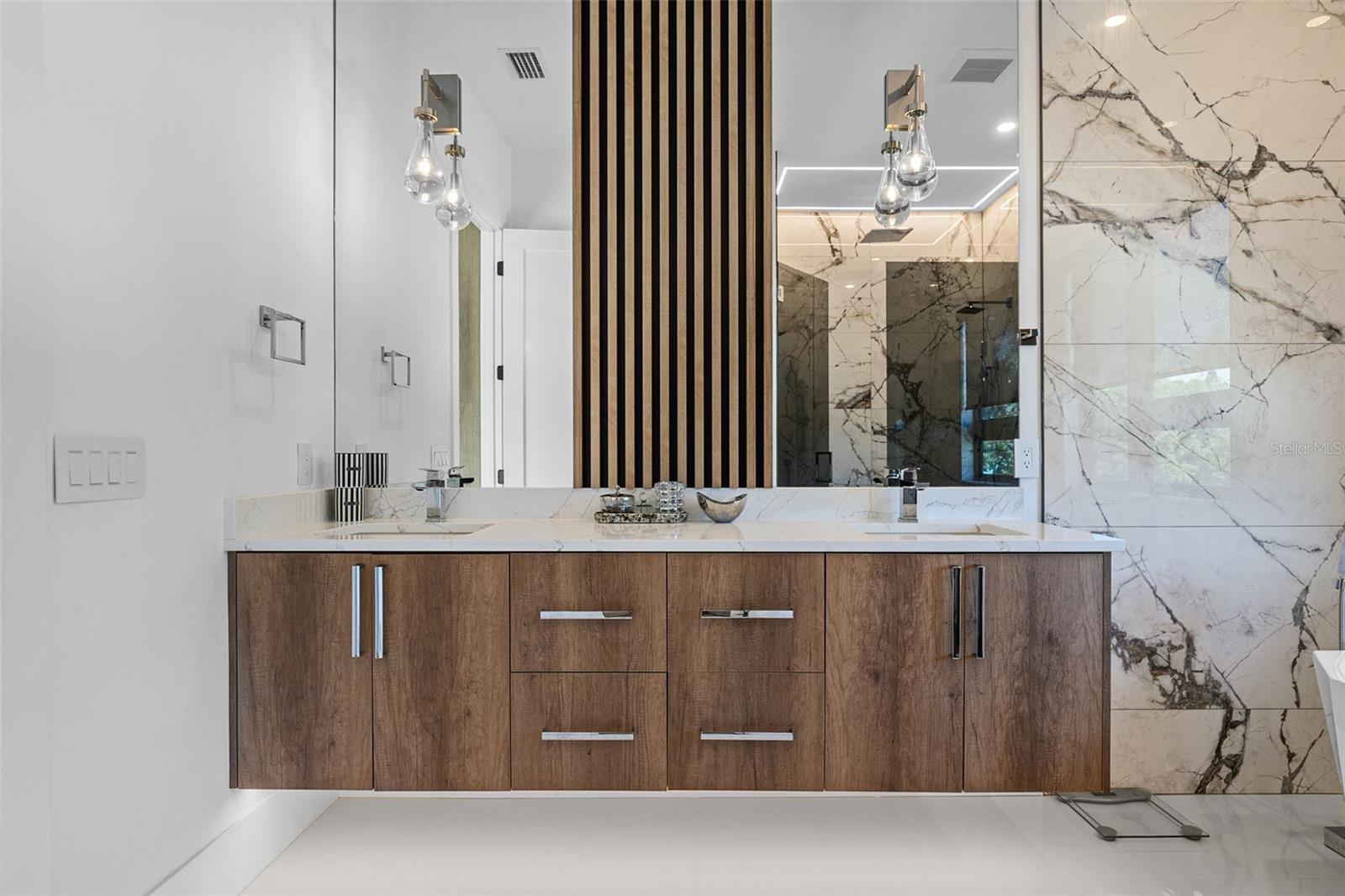 LOMA LINDA PARK - Residential