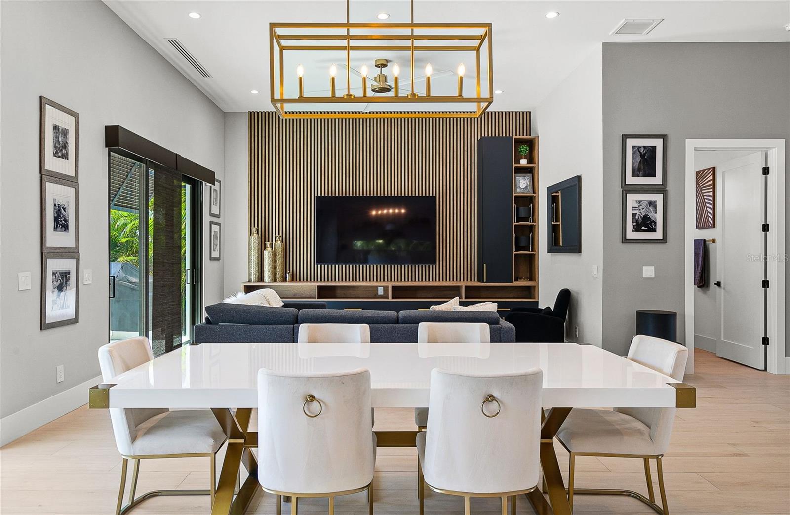 LOMA LINDA PARK - Residential