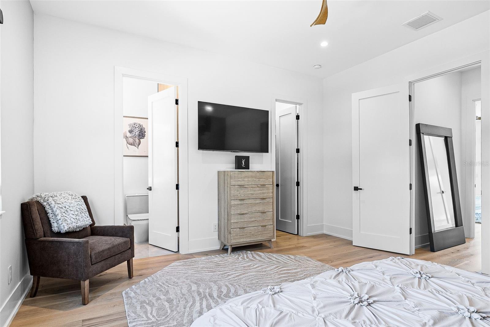 LOMA LINDA PARK - Residential