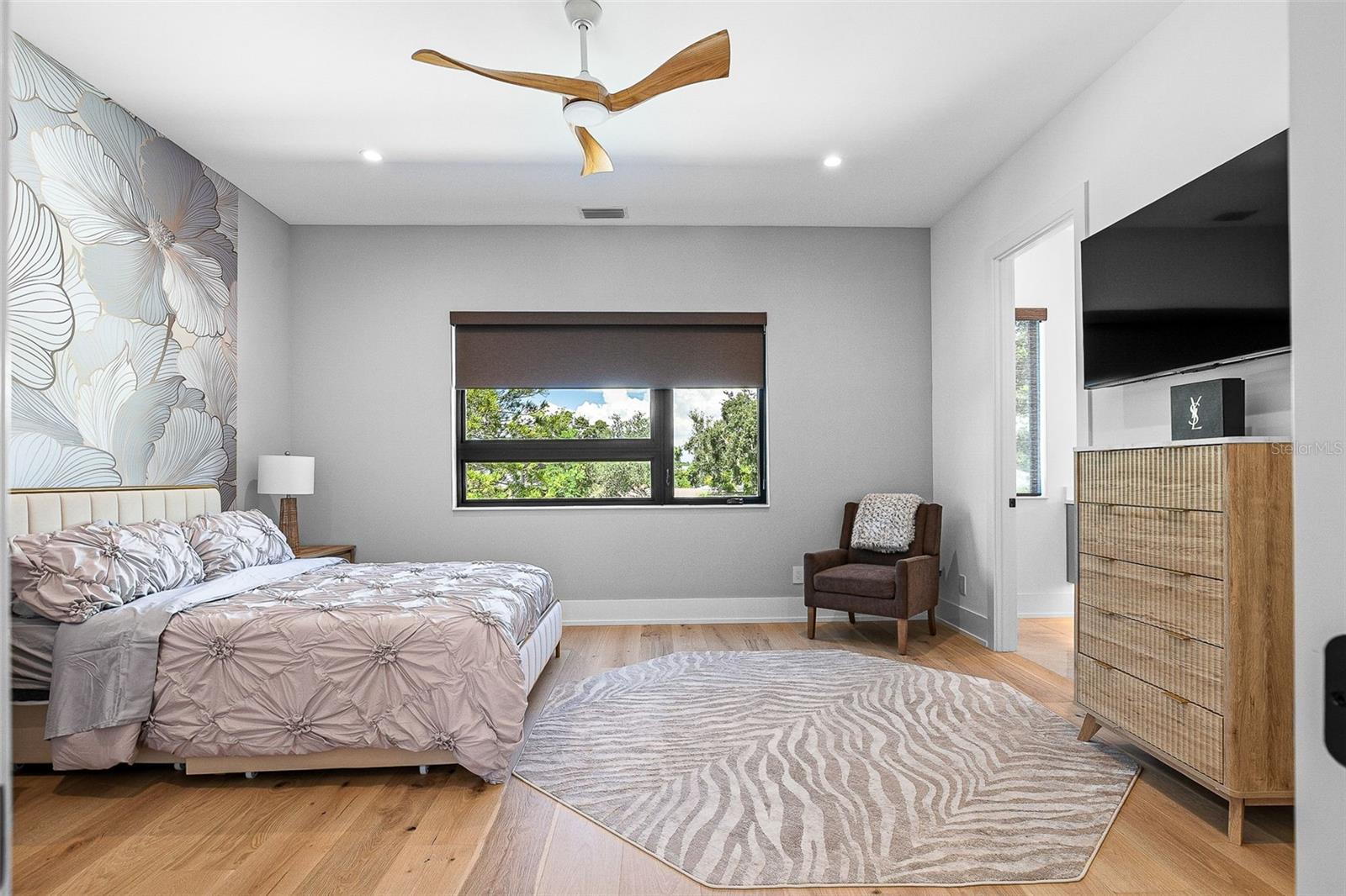 LOMA LINDA PARK - Residential