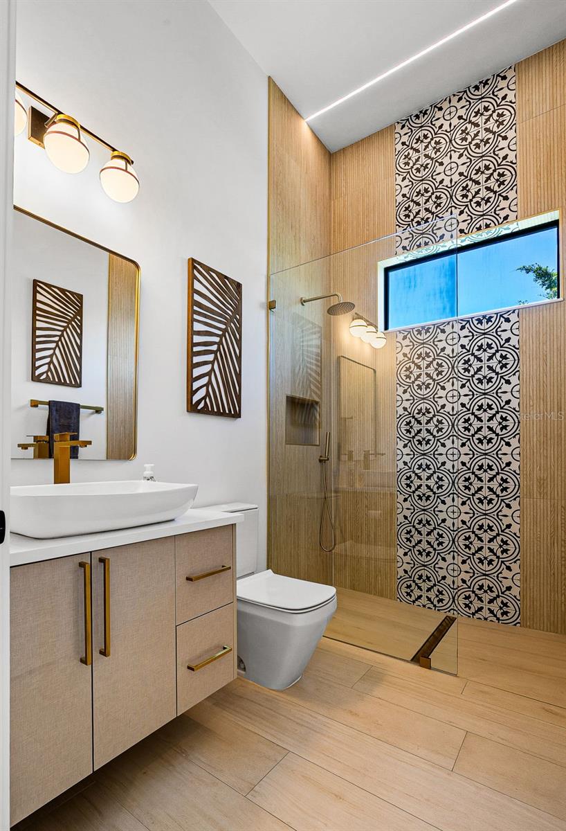 LOMA LINDA PARK - Residential