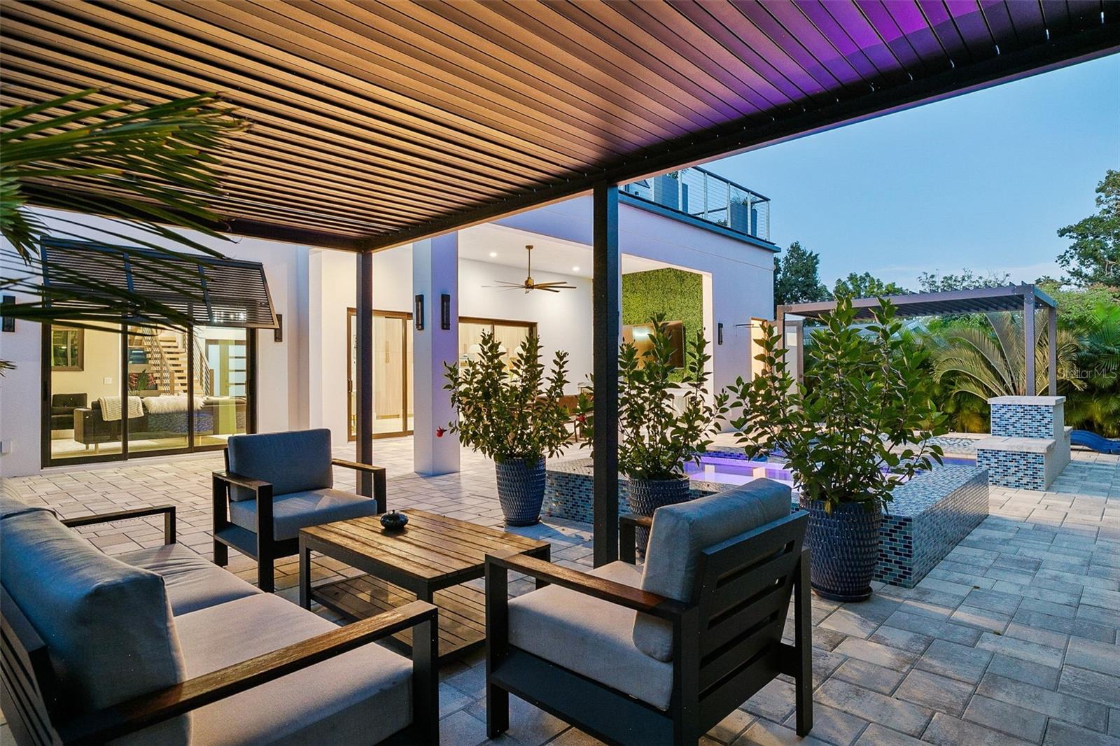 LOMA LINDA PARK - Residential