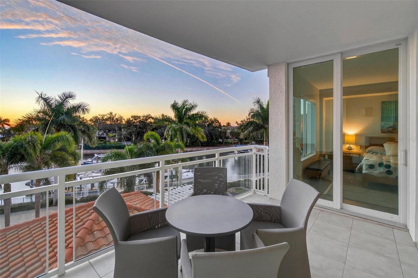 1325 SNELL ISLE BOULEVARD NE 302