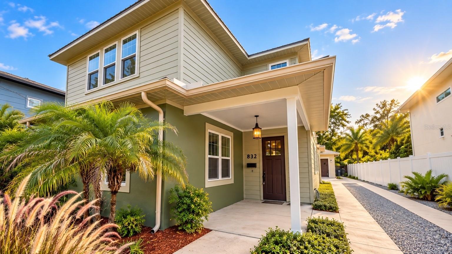 832 GOLFVIEW STREET