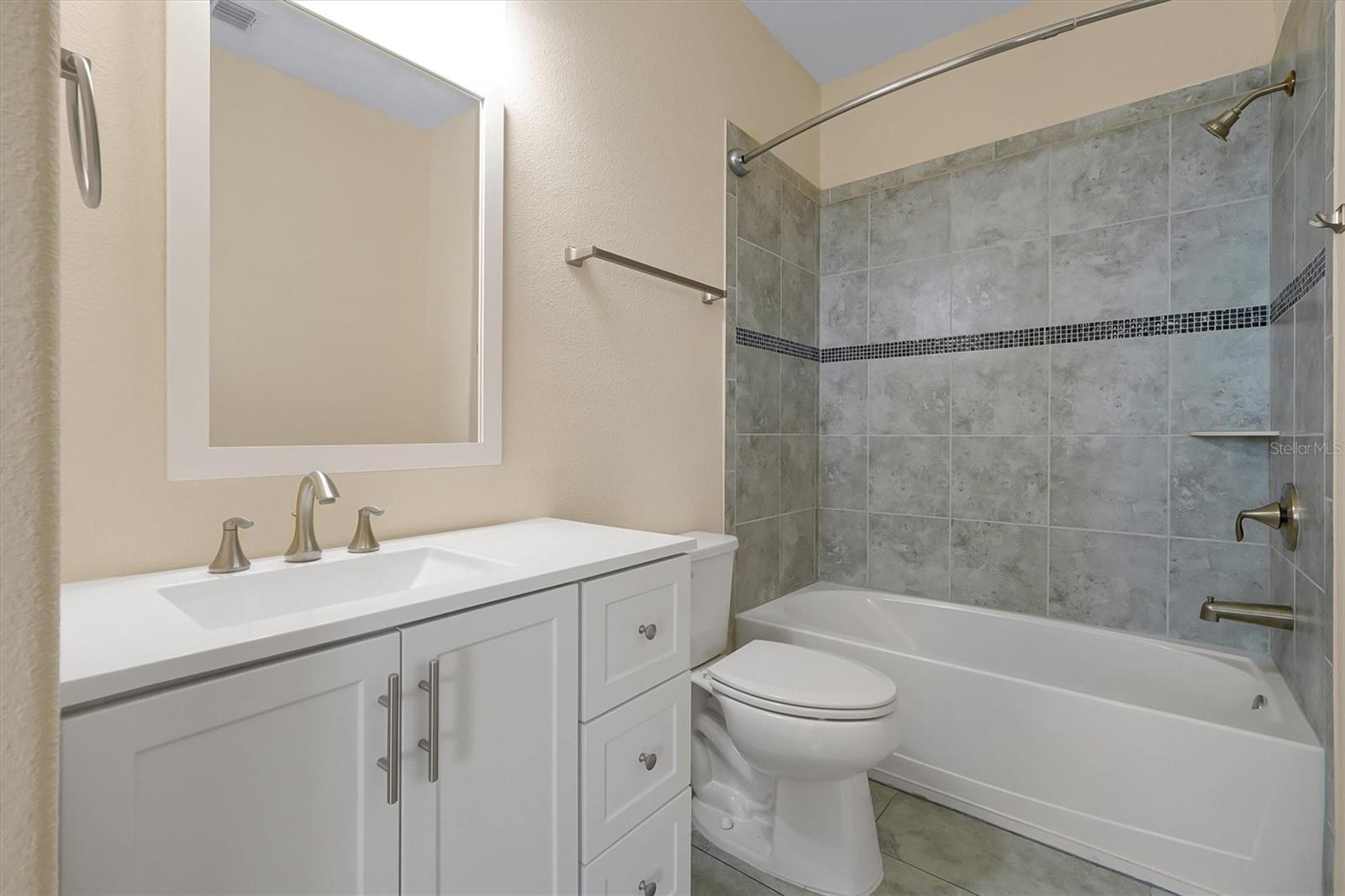 BELLALAGO PH 6H & 6I - Residential