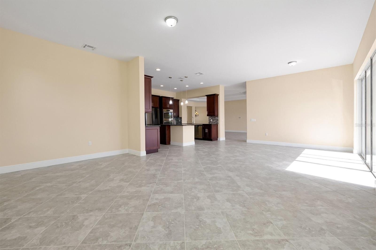 BELLALAGO PH 6H & 6I - Residential