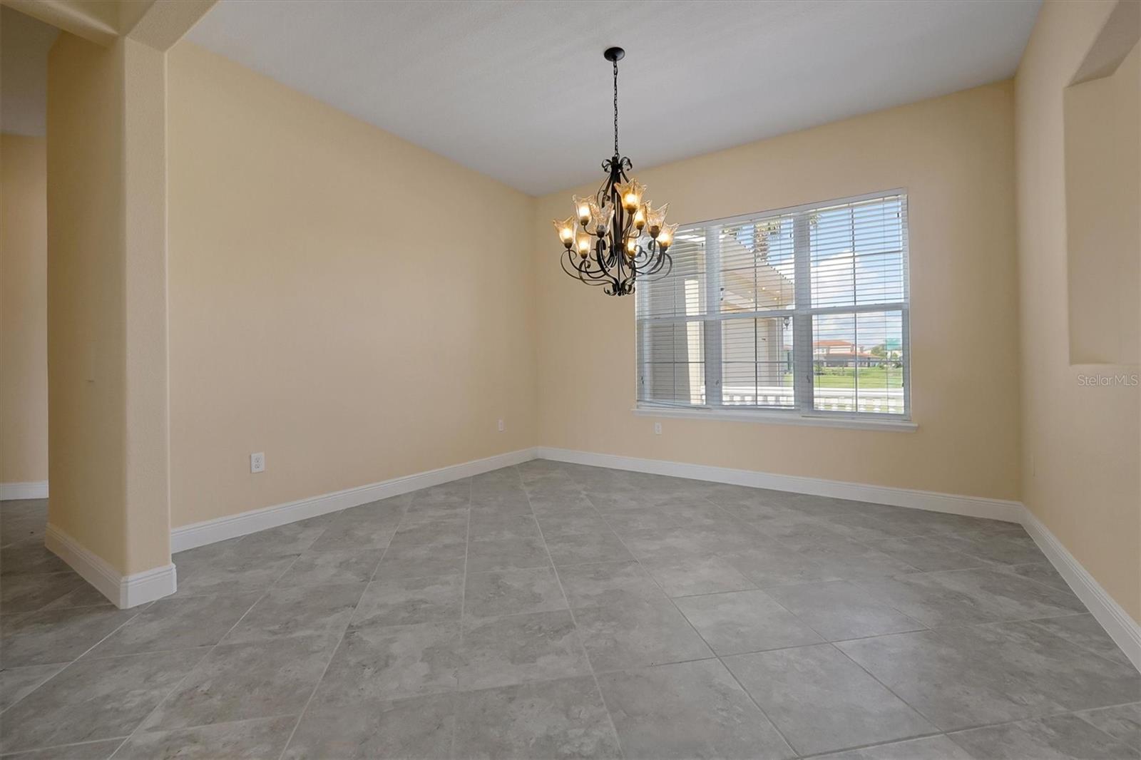 BELLALAGO PH 6H & 6I - Residential