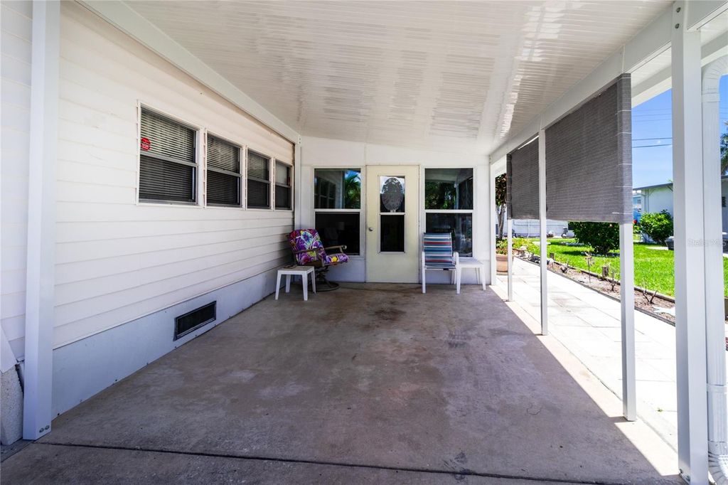 Photo of 508 50th Avenue Plaza W, Bradenton, FL 34207 (MLS # A4684354)