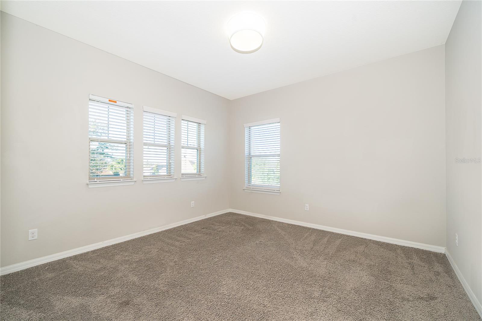 LAKEVIEW POINTE/HORIZON WEST P - Residential