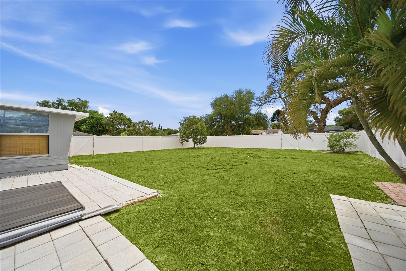 LAKE SHEFFIELD 1ST SEC - Residential