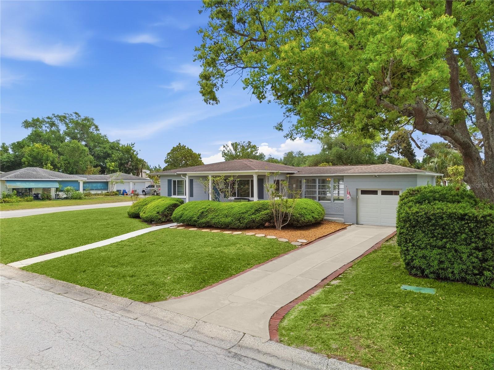 LAKE SHEFFIELD 1ST SEC - Residential