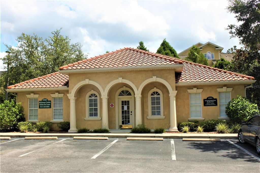 Photo of 13361 N 56th Street #F, Tampa, FL 33617 (MLS # TB8459224)