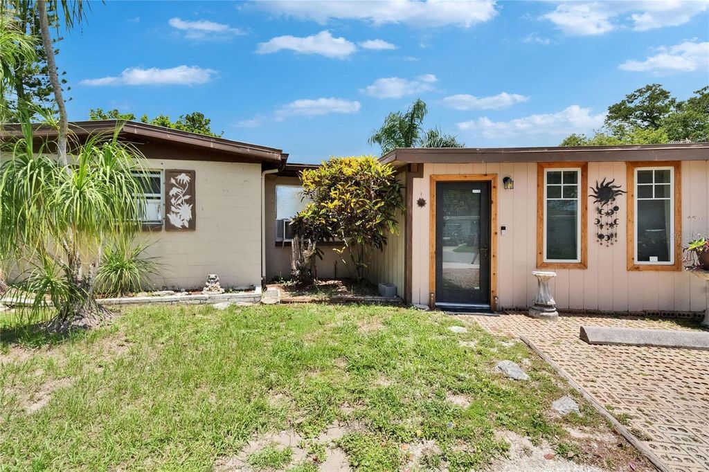 Photo of 10549 112th Avenue, Largo, FL 33773 (MLS # TB8397234)