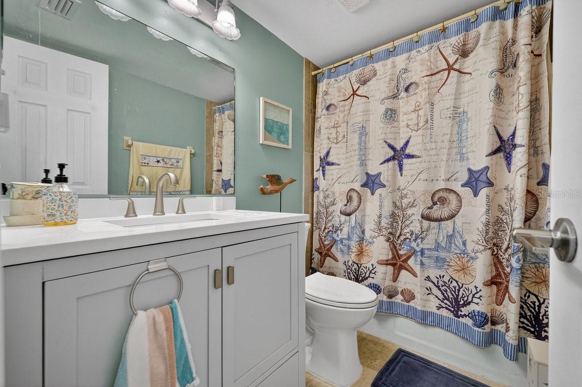 ORMOND BREAKERS - Residential