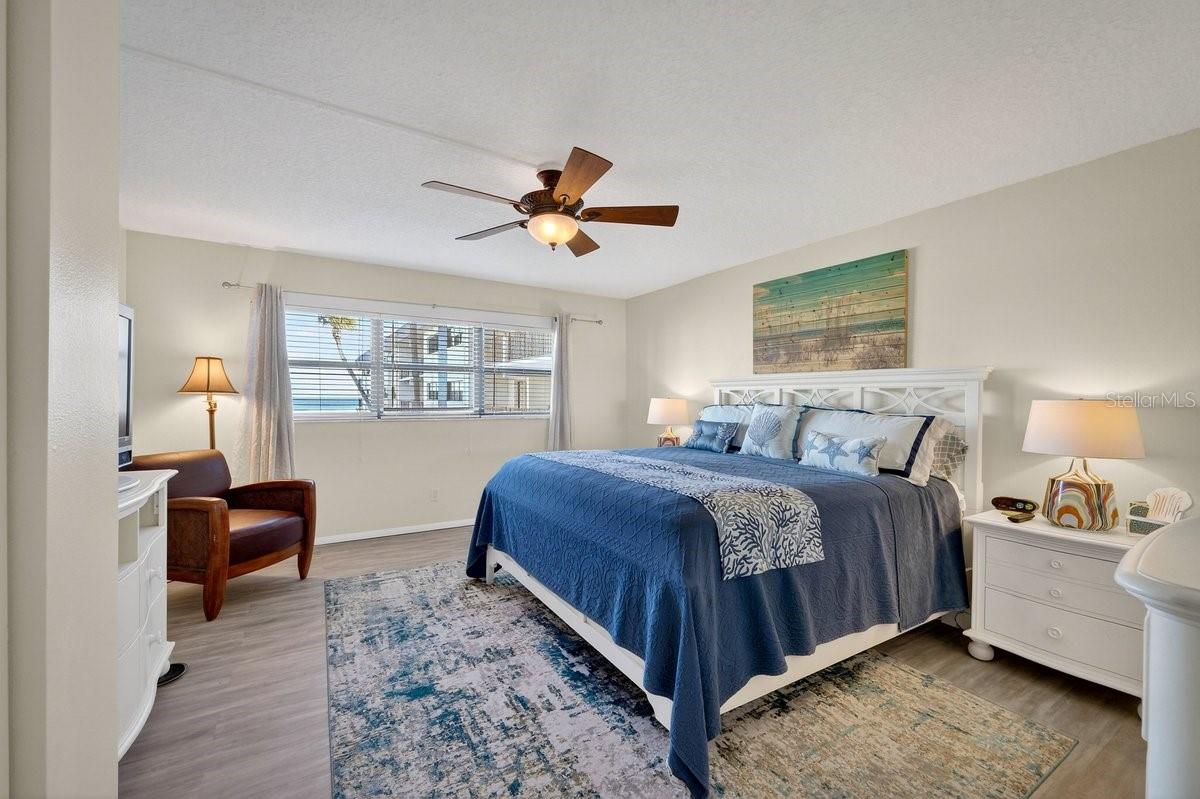 ORMOND BREAKERS - Residential