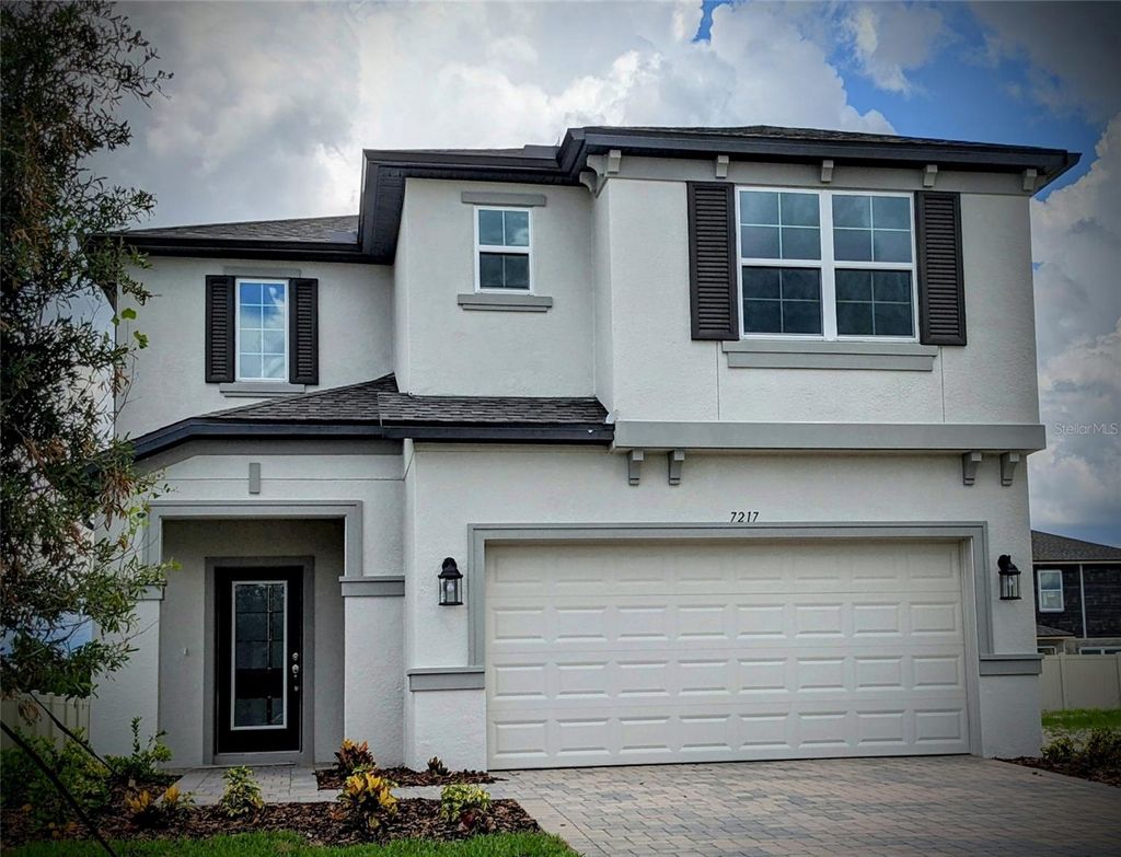 Photo of 7217 NOTCHED PINE BEND, WESLEY CHAPEL, FL 33545 (MLS # J962589)