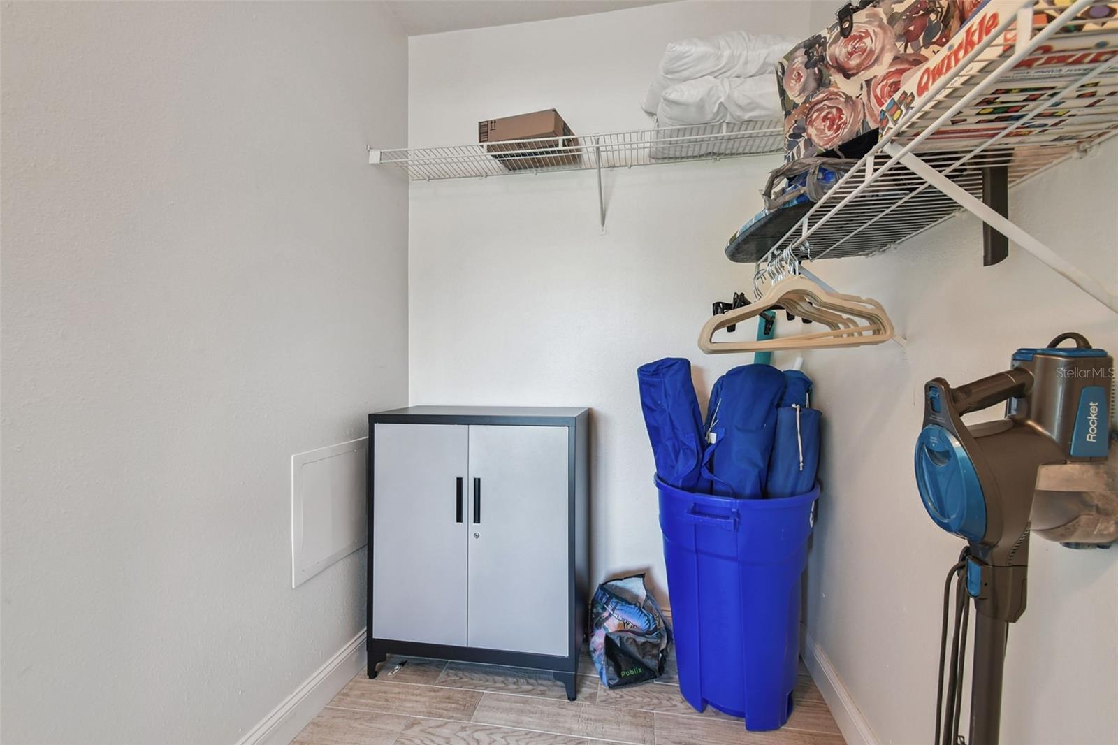 BEACHWAY CONDOS - Residential