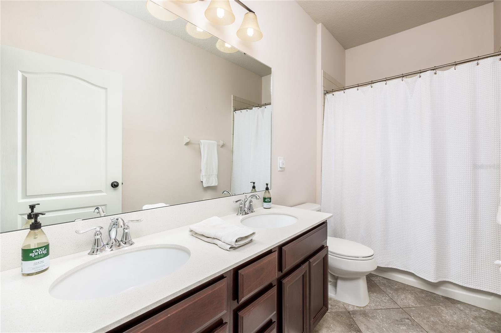 LUCAYA LAKE CLUB PH 2C - Residential