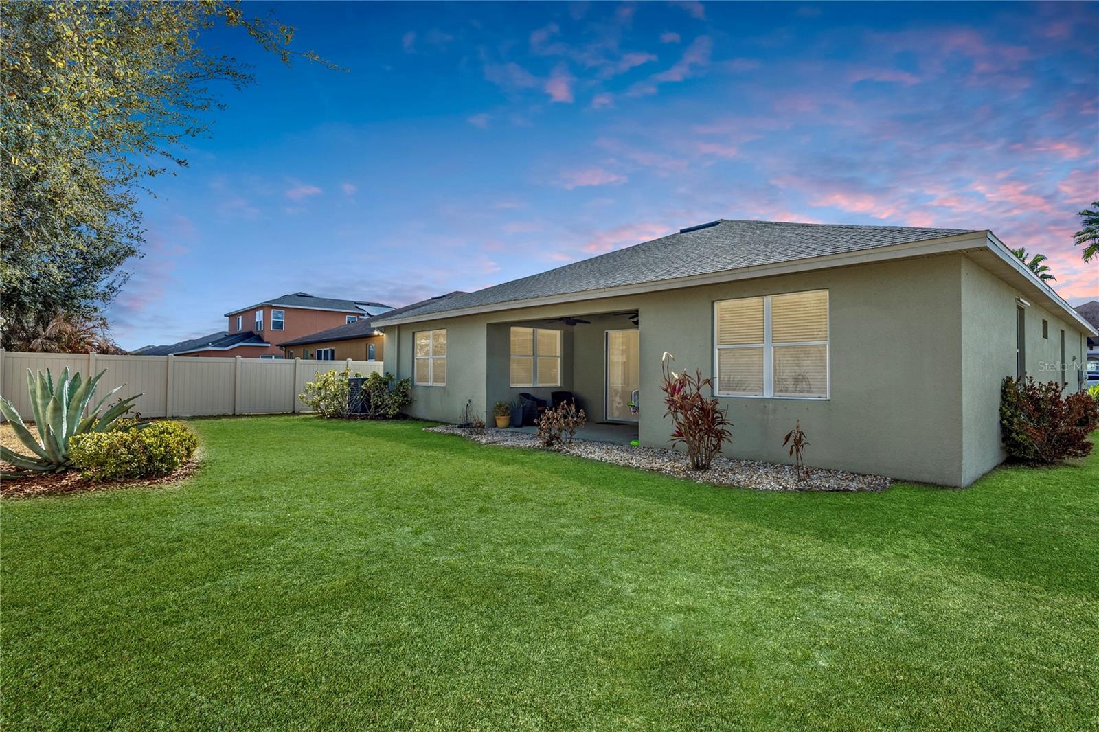 LUCAYA LAKE CLUB PH 2C - Residential