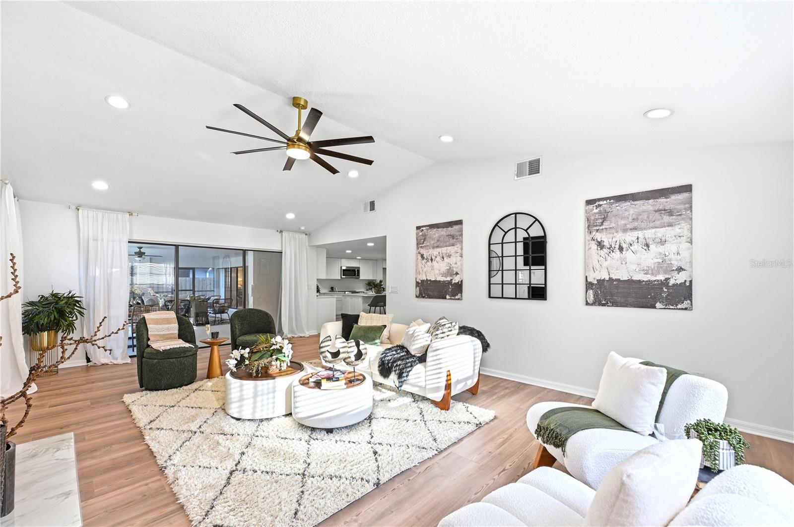 CARROLLWOOD VILLAGE - Residential