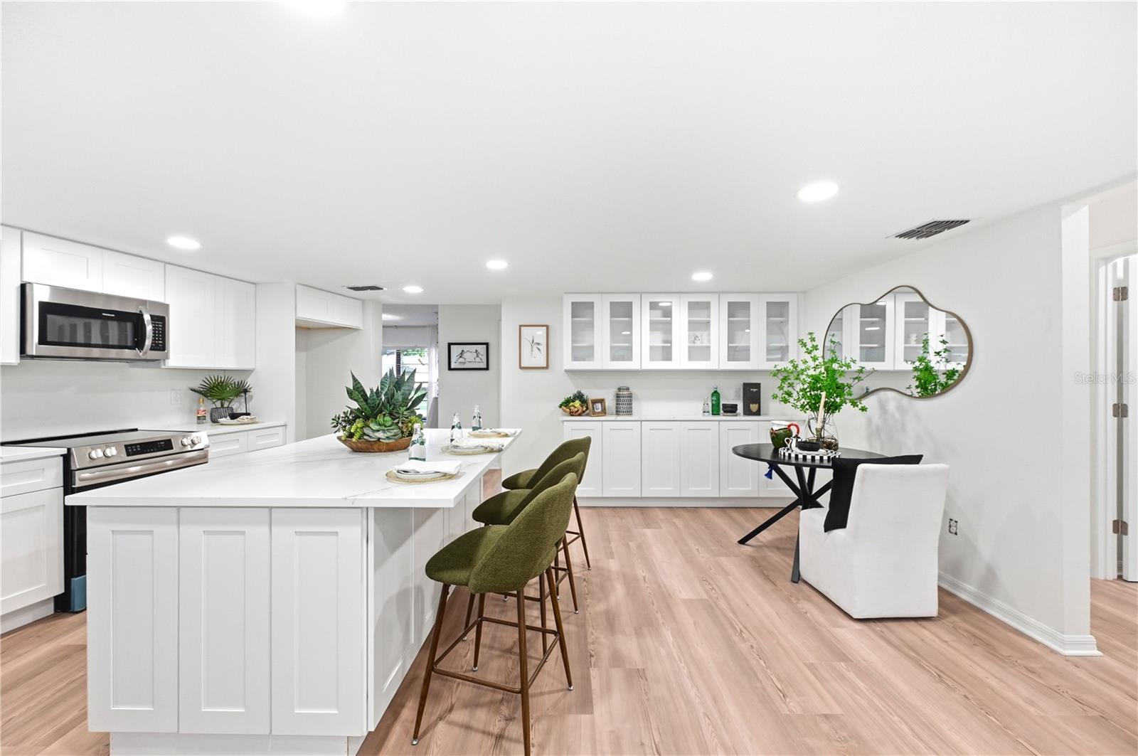 CARROLLWOOD VILLAGE - Residential