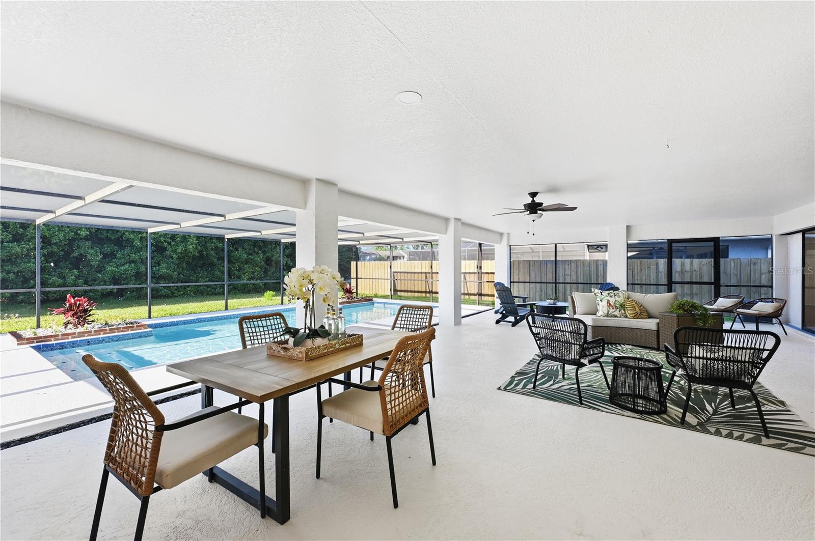 CARROLLWOOD VILLAGE - Residential