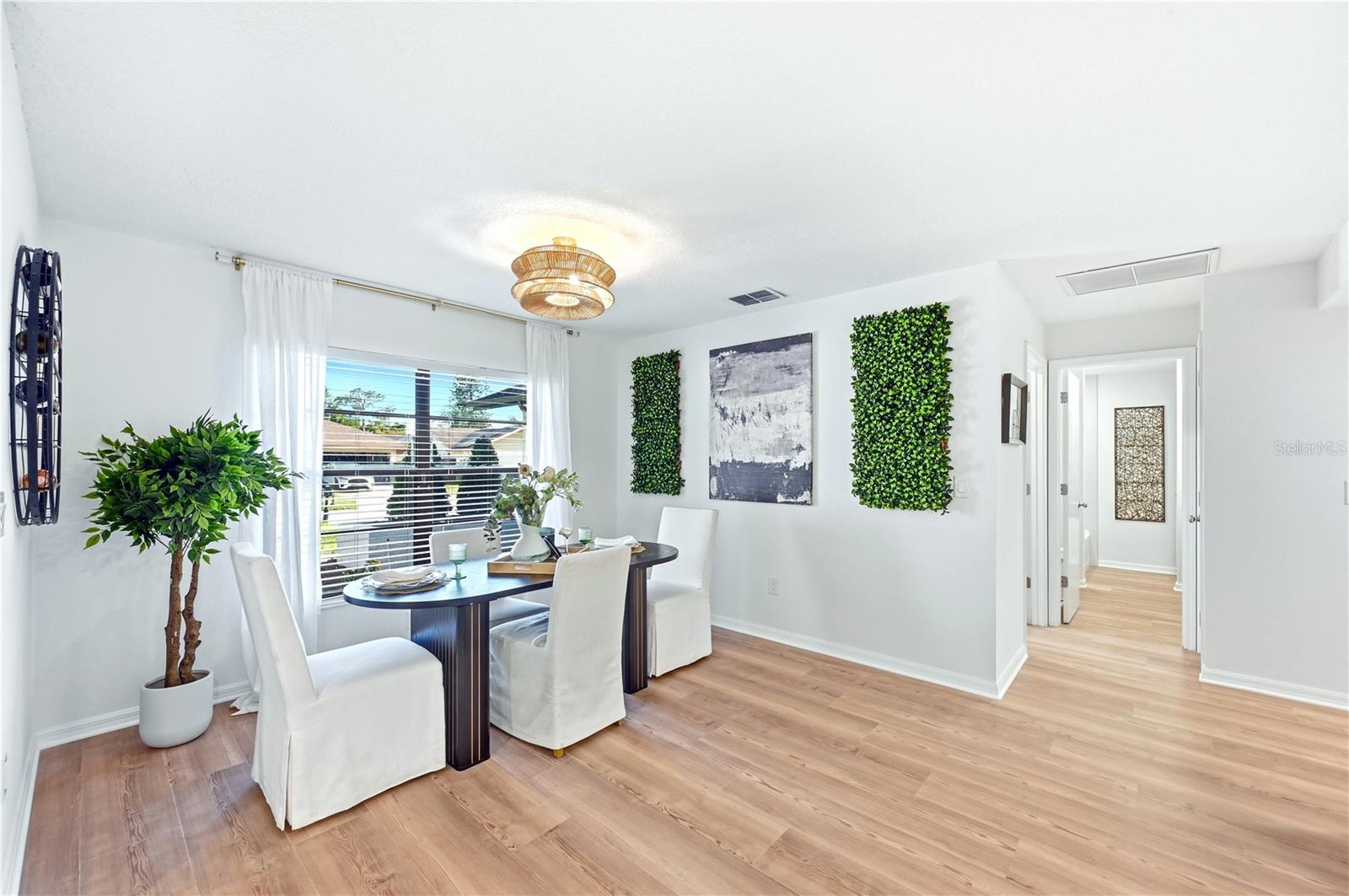 CARROLLWOOD VILLAGE - Residential