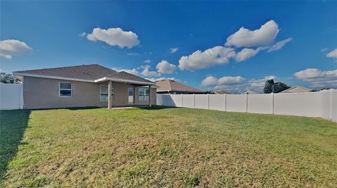 A home in WINTER HAVEN