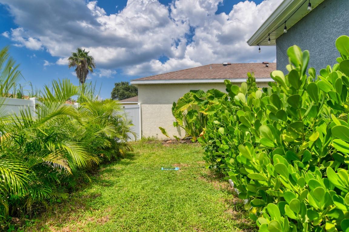 OAK VIEW PH III - Residential