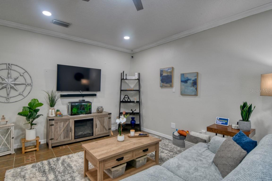 OAK VIEW PH III - Residential