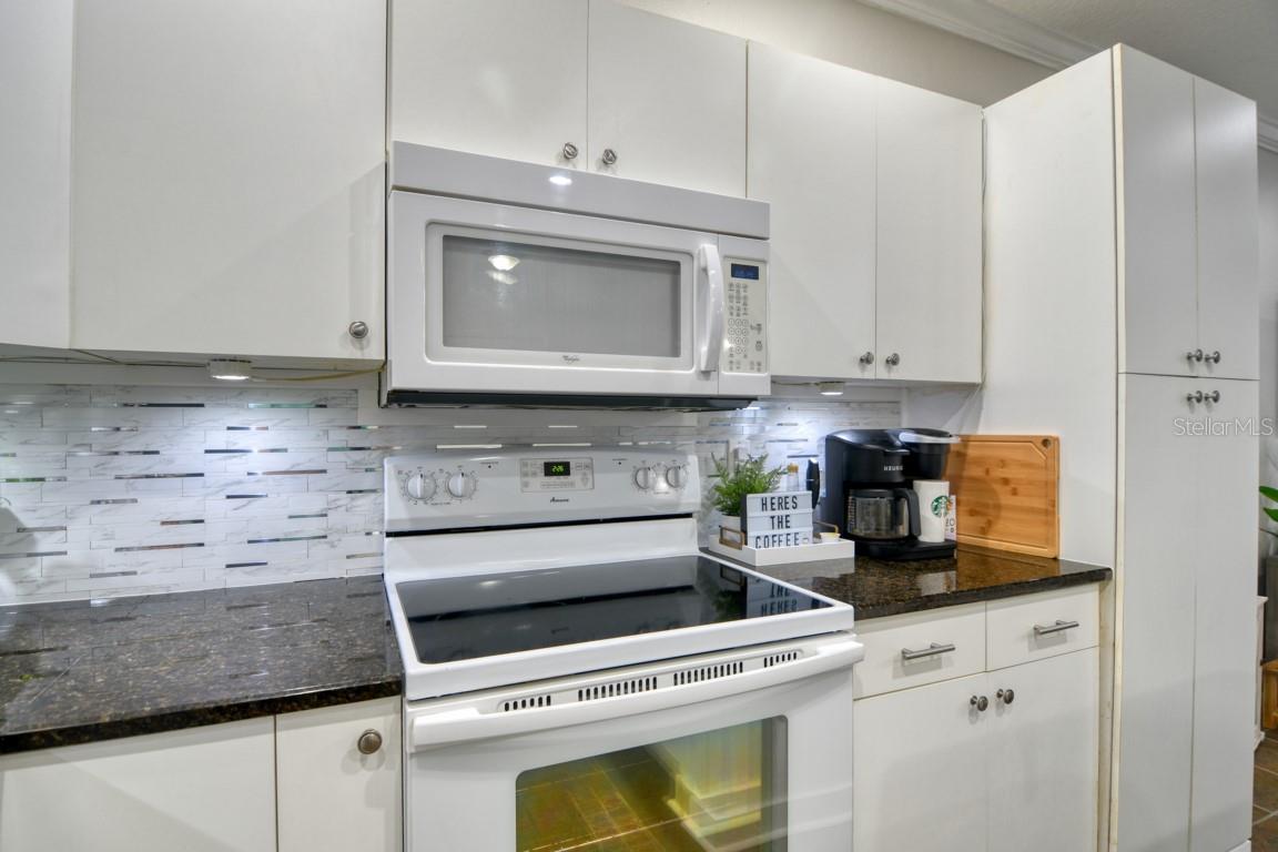 OAK VIEW PH III - Residential