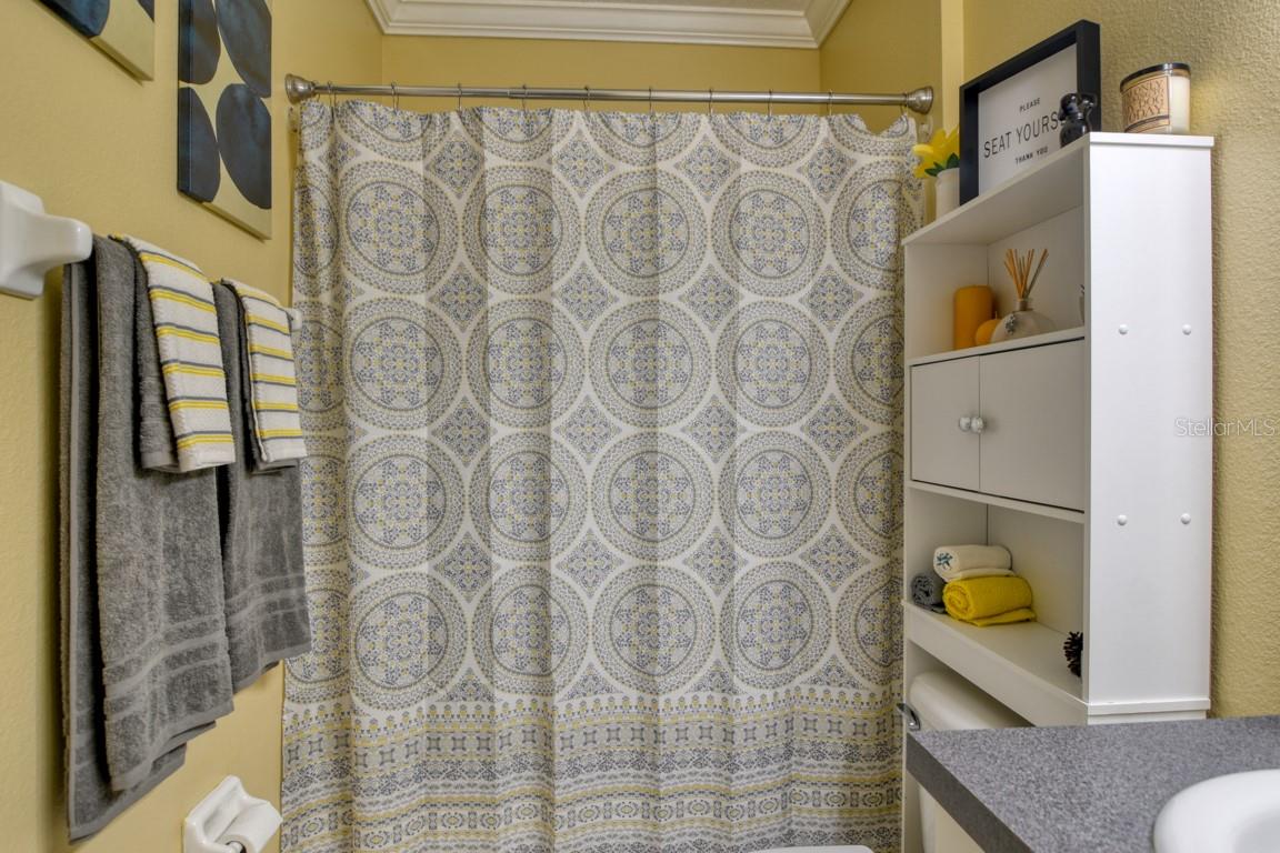 OAK VIEW PH III - Residential