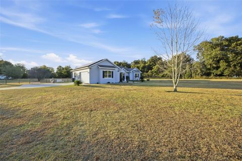 Tiny photo for 4420 NE 7th Avenue, Ocala, FL 34479 (MLS # OM714029)