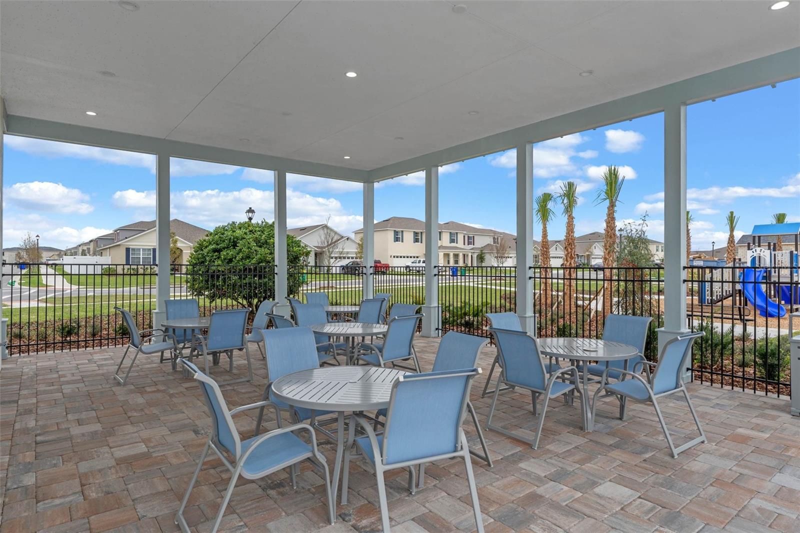 AVALON PK TAVARES PH 2 - Residential