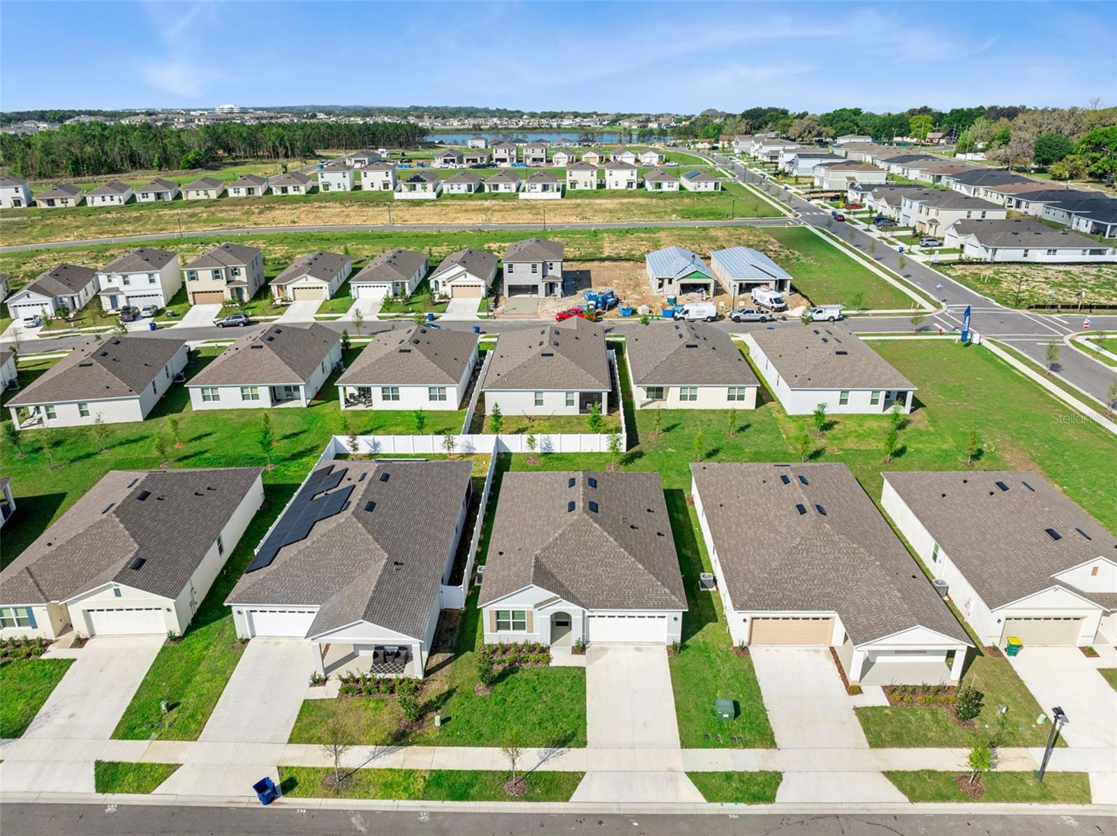 AVALON PK TAVARES PH 2 - Residential