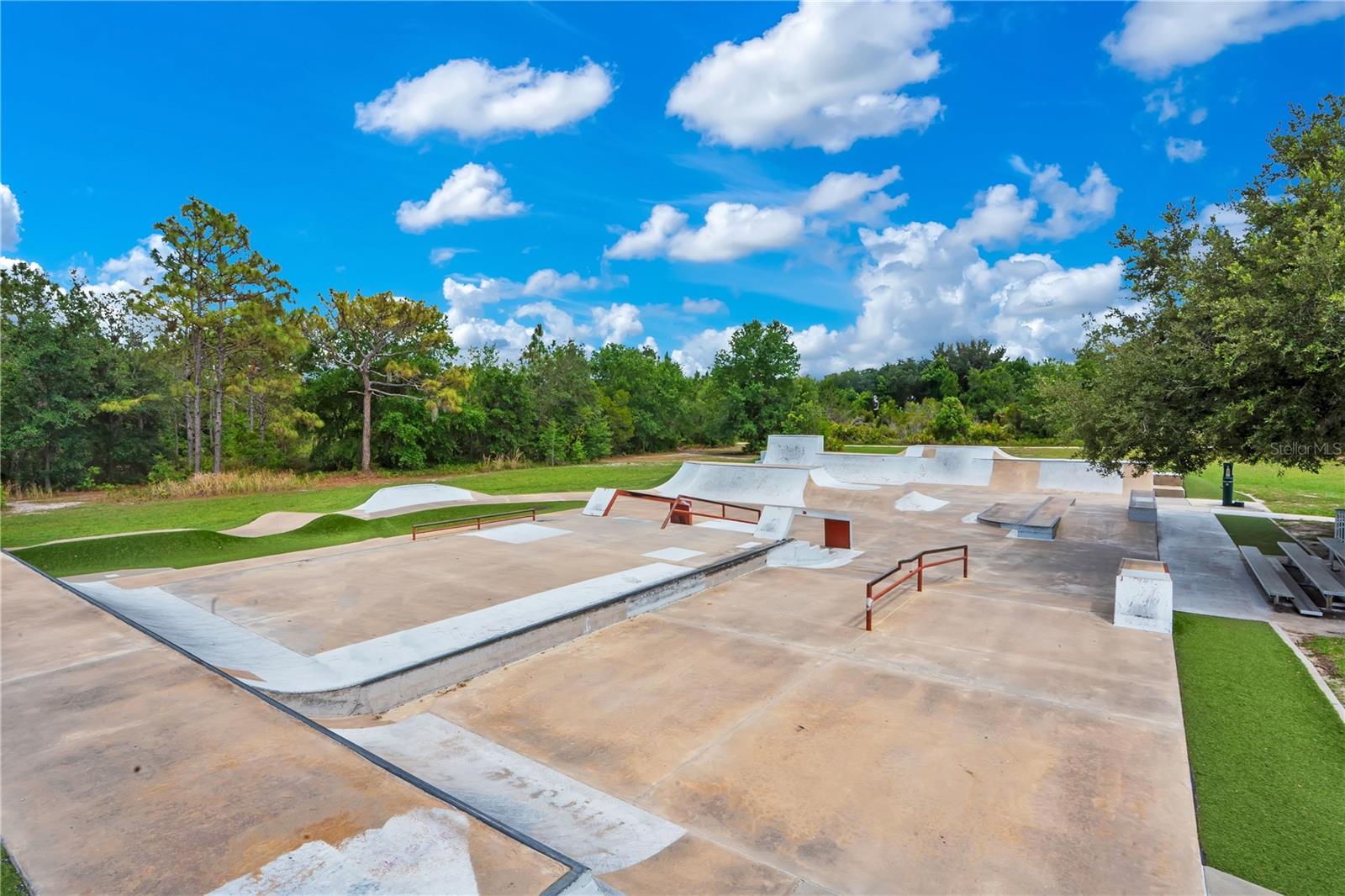 FISHHAWK RANCH TR 8 PT - Residential