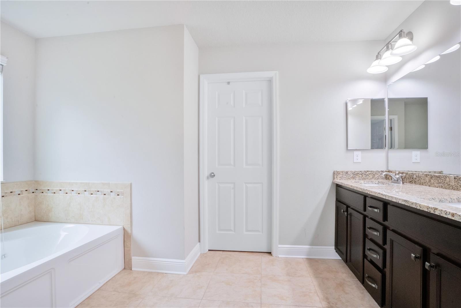 FISHHAWK RANCH TR 8 PT - Residential