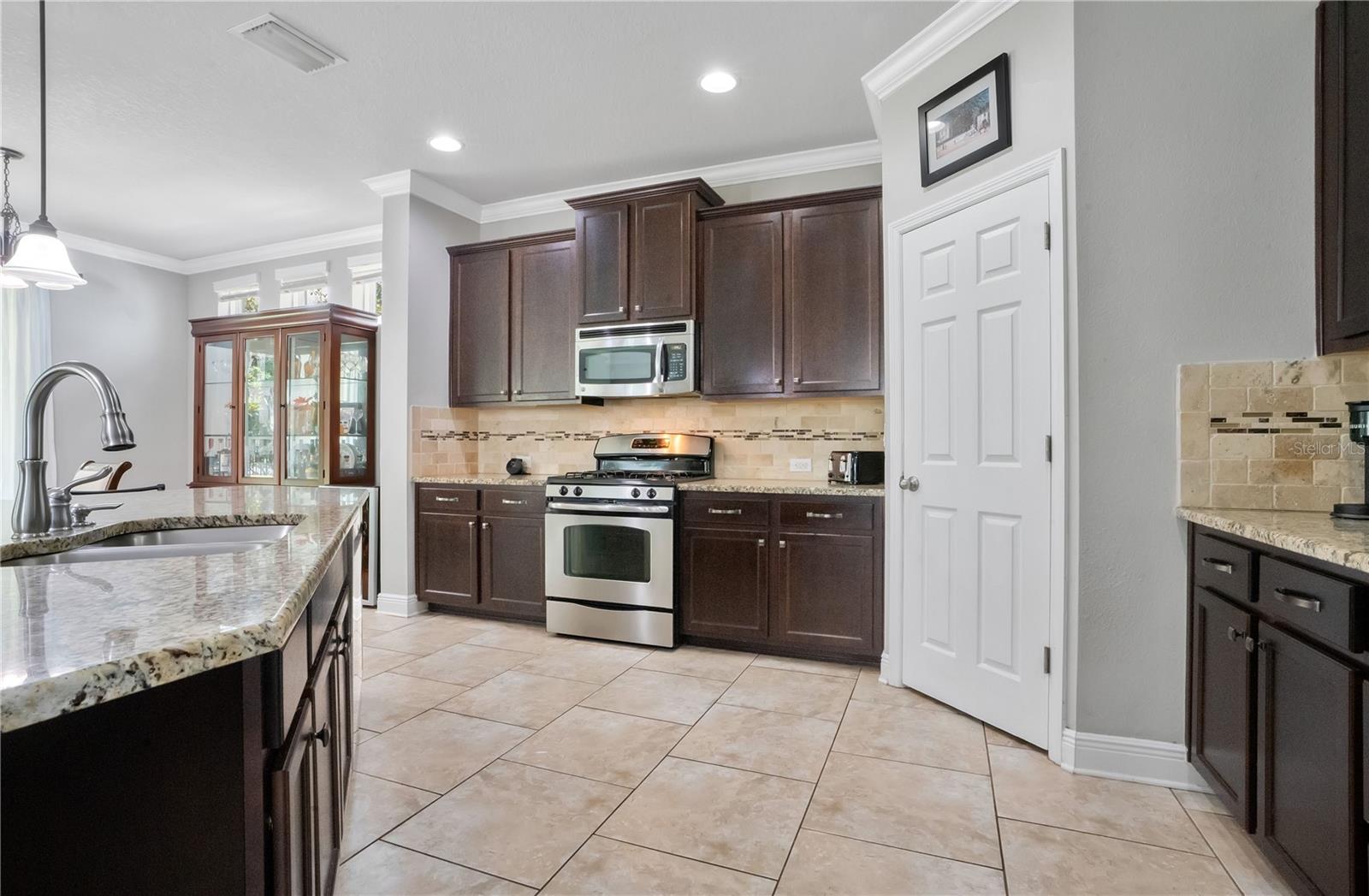 FISHHAWK RANCH TR 8 PT - Residential