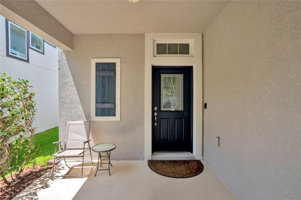 Photo of 16308 Bayberry View Drive, Lithia, FL 33547 (MLS # L4962281)