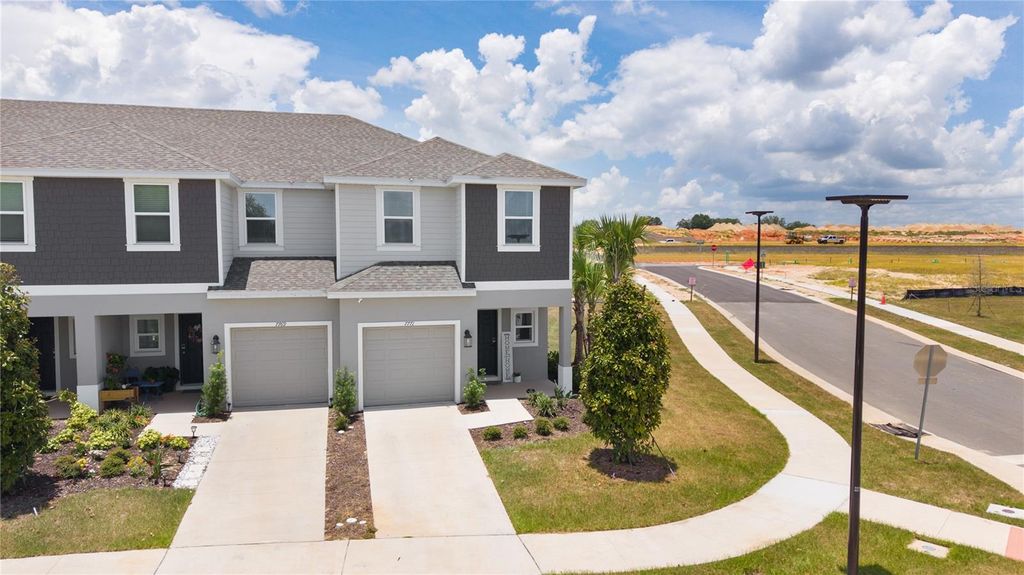Photo of 7771 Waterscape Dr, Groveland, FL 34736 (MLS # G5113920)