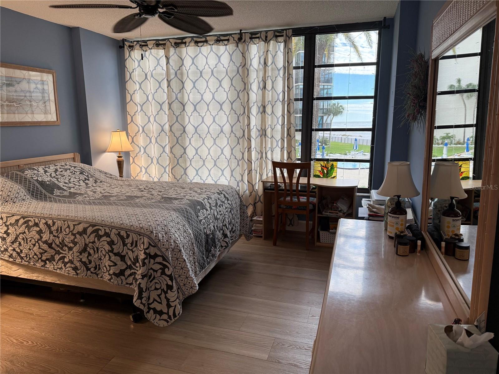 SHORE MARINER THE CONDO - Residential