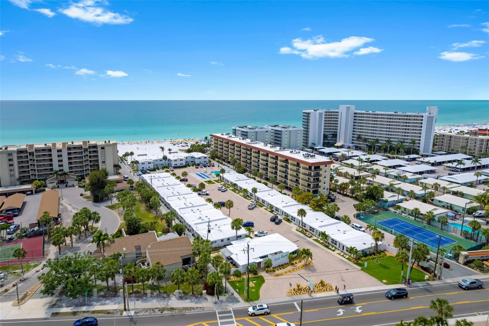 SIESTA ROYALE - Residential